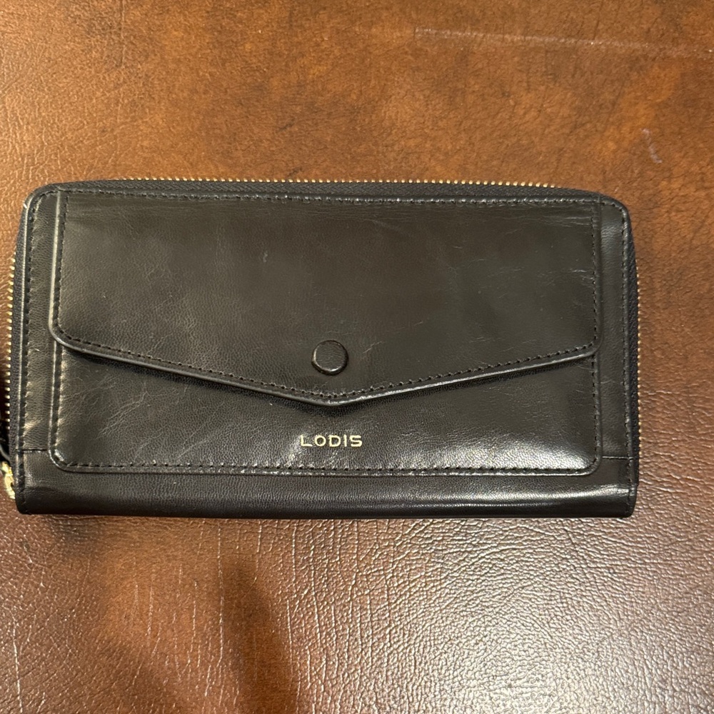 Lodis Black Leather Zip Wallet